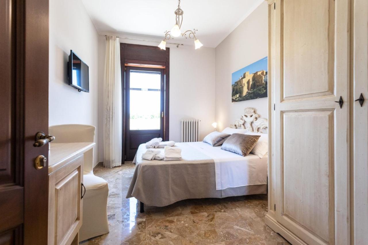 B&B Domus Japigia Удженто Екстериор снимка